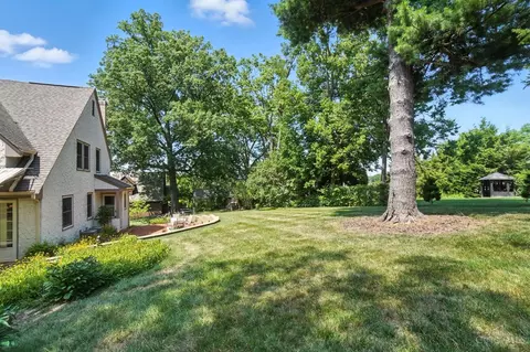 Exterior - 6468 Ridge Rd, Cincinnati, OH 45213 photo 11 of 16