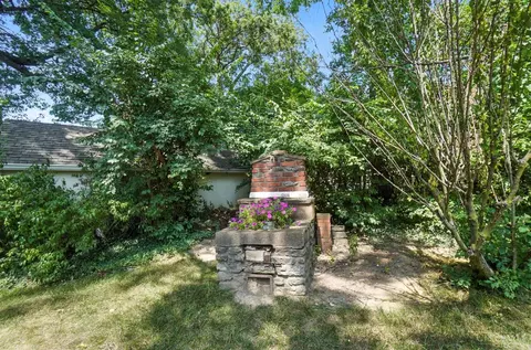 Exterior - 6468 Ridge Rd, Cincinnati, OH 45213 photo 9 of 16
