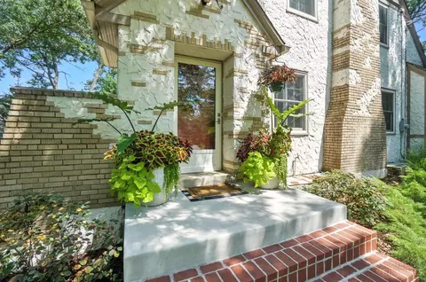 Exterior - 6468 Ridge Rd, Cincinnati, OH 45213 photo 4 of 16