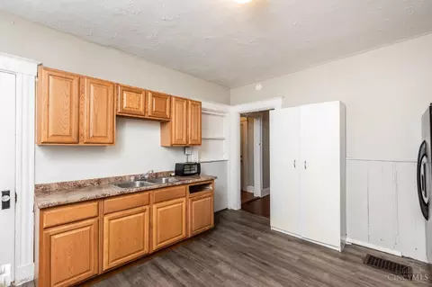Kitchen - 276 Emming St, Cincinnati, OH 45219 photo 2 of 3