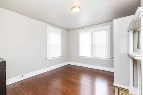 Bedroom - 276 Emming St, Cincinnati, OH 45219 photo 5 of 7
