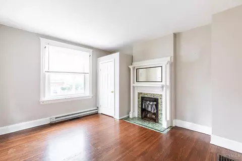 Living - 276 Emming St, Cincinnati, OH 45219 photo 4 of 6