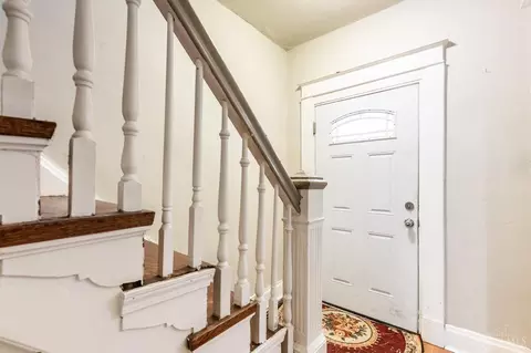 Entry Way - 276 Emming St, Cincinnati, OH 45219 photo 1 of 4