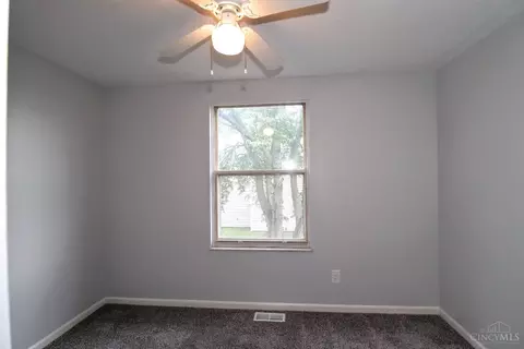 Bedroom - 6500 Amber Ct, Mason, OH 45040 photo 6 of 9
