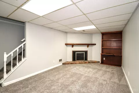 Living - 6500 Amber Ct, Mason, OH 45040 photo 4 of 7