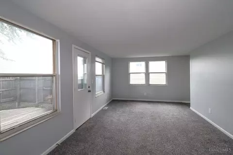 Living - 6500 Amber Ct, Mason, OH 45040 photo 1 of 7