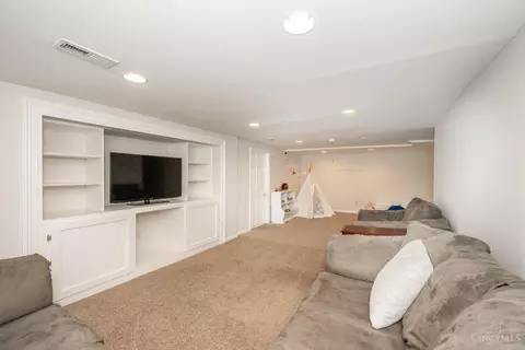 8917 Summit Ave, Blue Ash, OH 45242 photo 54