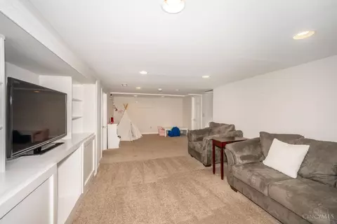 8917 Summit Ave, Blue Ash, OH 45242 photo 53