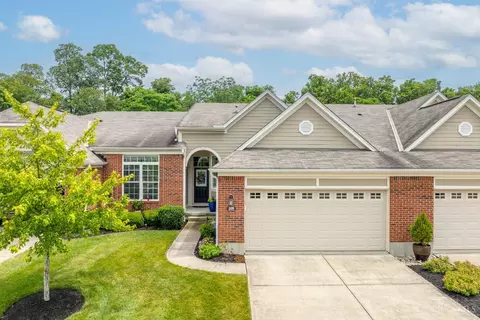 326 Turtle Creek Dr, Loveland, OH 45140
