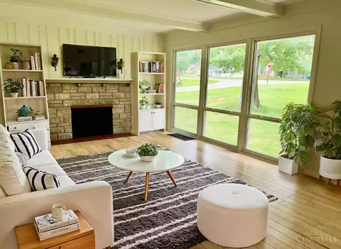 Living - 2035 Miles Rd, Cincinnati, OH 45231 photo 1 of 3