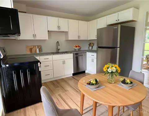 Kitchen - 2035 Miles Rd, Cincinnati, OH 45231 photo 1 of 3