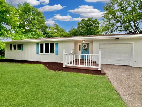 176 Lakeview Dr, Middletown, OH 45044
