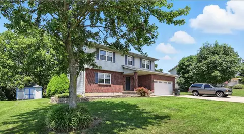 4916 Logstons Meadow Dr, Hamilton, OH 45011