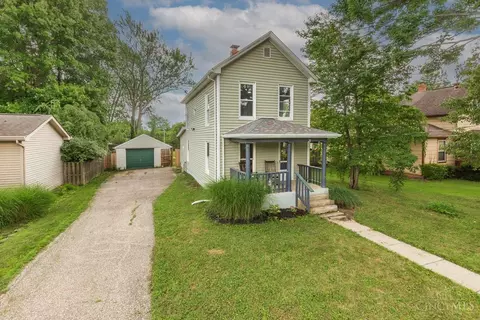 28 Hopkins Ave, Amelia, OH 45102