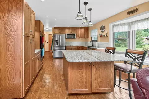Kitchen - 9220 Dick Rd, Harrison, OH 45030 photo 4 of 8