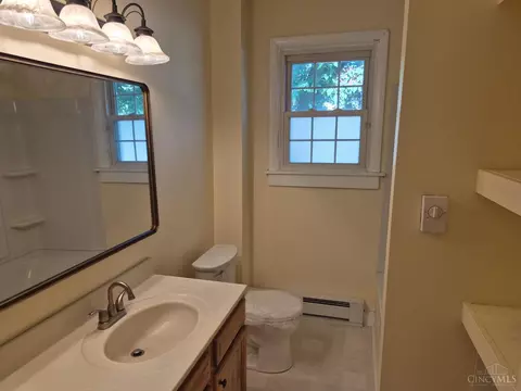 Bath - 406 North St, Georgetown, OH 45121 photo 1 of 4