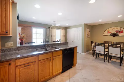 2645 Devils Backbone Rd, Cincinnati, OH 45233 photo 11