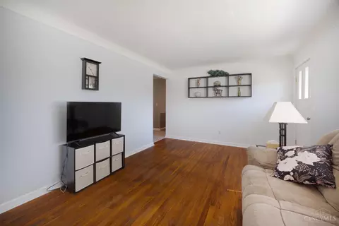2645 Devils Backbone Rd, Cincinnati, OH 45233 photo 5