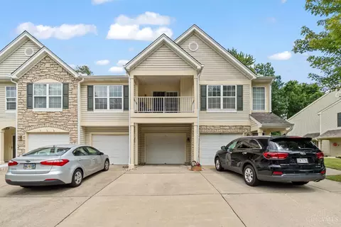92 Ledgerwoods Dr, Amelia, OH 45102