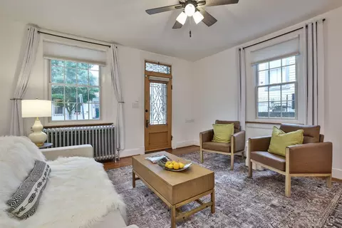 Living - 1109 Fuller St, Cincinnati, OH 45202 photo 1 of 2