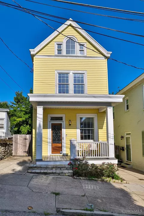 1109 Fuller St, Cincinnati, OH 45202