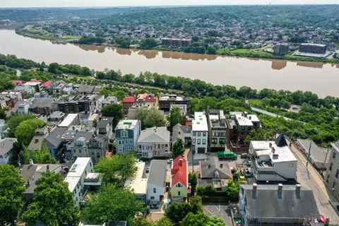 View/Area - 1109 Fuller St, Cincinnati, OH 45202 photo 3 of 10