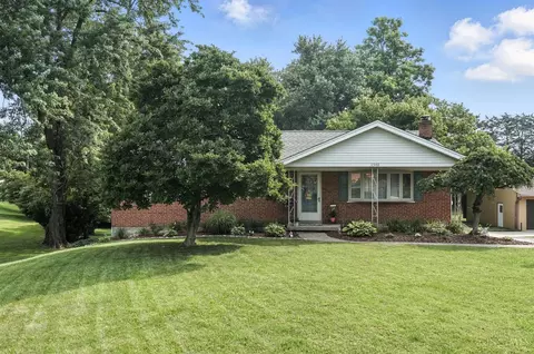 1540 Devils Backbone Rd, Cincinnati, OH 45233