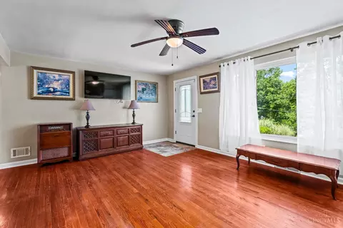 2193 Carlsbory Dr, Cincinnati, OH 45231 photo 10