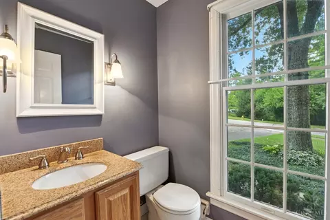 Bath - 3743 Centurion Dr, Cincinnati, OH 45211 photo 3 of 3