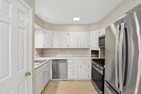 Kitchen - 3743 Centurion Dr, Cincinnati, OH 45211 photo 1 of 4