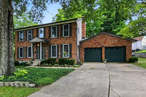 3743 Centurion Dr, Cincinnati, OH 45211