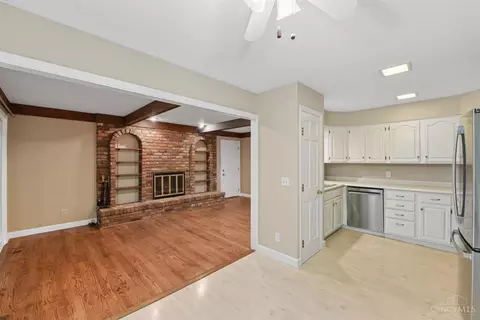Living - 3743 Centurion Dr, Cincinnati, OH 45211 photo 3 of 7