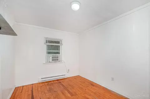 Bedroom - 13970 Sinking Spring Rd, Peebles, OH 45660 photo 7 of 8