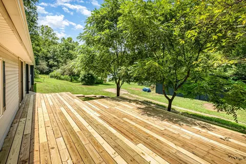 Exterior - 13970 Sinking Spring Rd, Peebles, OH 45660 photo 5 of 12