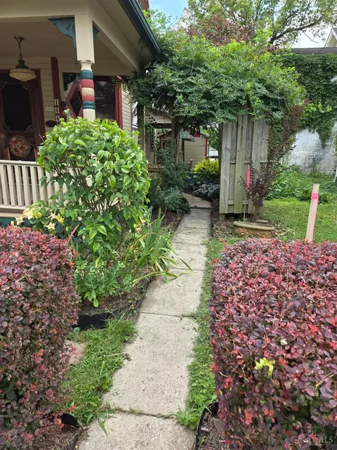 Exterior - 106 Plum St, Georgetown, OH 45121 photo 5 of 29