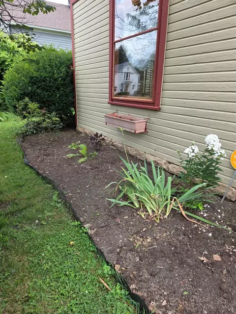 Exterior - 106 Plum St, Georgetown, OH 45121 photo 23 of 29
