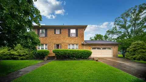 20 Seventh St, Manchester, OH 45144