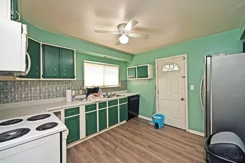 Kitchen - 3513 Fyffe Ave, Cincinnati, OH 45211 photo 1 of 5