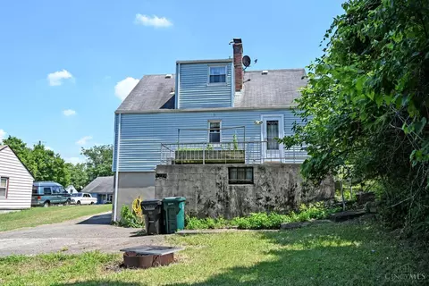 Exterior - 3513 Fyffe Ave, Cincinnati, OH 45211 photo 12 of 13