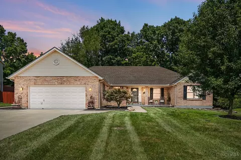 6990 Maple Crest Ct, Hamilton, OH 45011