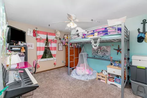 Bedroom - 8770 Simpson Ct, Mason, OH 45040 photo 2 of 4