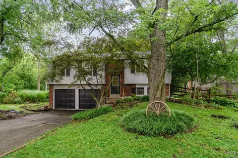 Exterior - 8770 Simpson Ct, Mason, OH 45040 photo 2 of 7