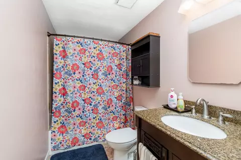 Bath - 8770 Simpson Ct, Mason, OH 45040 photo 1 of 2