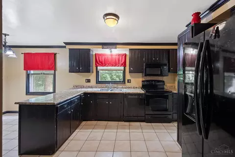 800 Cedarhill Dr, Cincinnati, OH 45240 photo 15