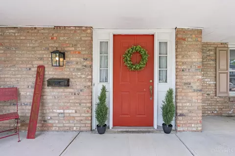 800 Cedarhill Dr, Cincinnati, OH 45240 photo 5
