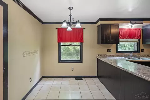 800 Cedarhill Dr, Cincinnati, OH 45240 photo 19