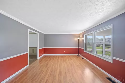 800 Cedarhill Dr, Cincinnati, OH 45240 photo 9