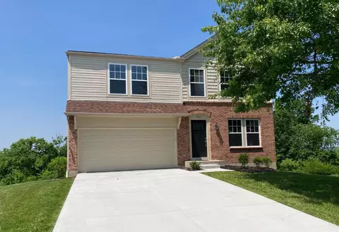 222 Lights Pointe Ct, New Richmond, OH 45157