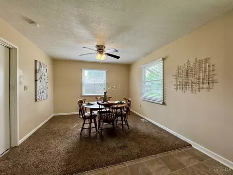 Dining - 1465 Broadview Ct, Mason, OH 45040 photo 2 of 4