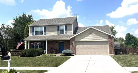 2 Sparrow Ln, Amelia, OH 45102